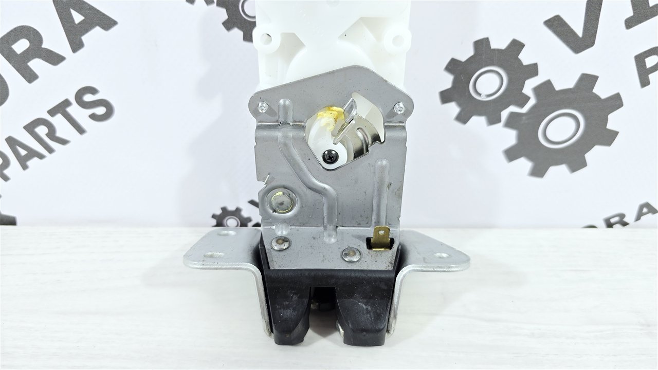 Замок крышки багажника, 2000 рублей, Лосино-Петровский