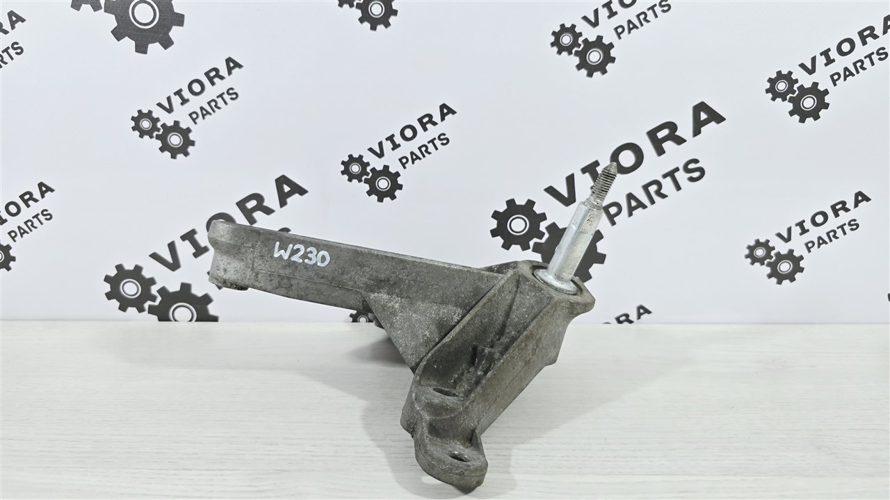 Кронштейн МКПП, 2000 рублей, Лосино-Петровский