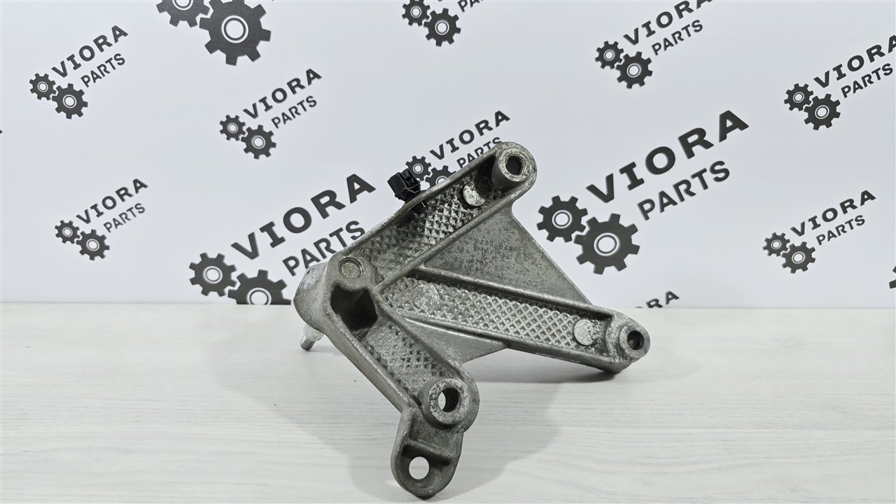 Кронштейн МКПП, 2000 рублей, Лосино-Петровский