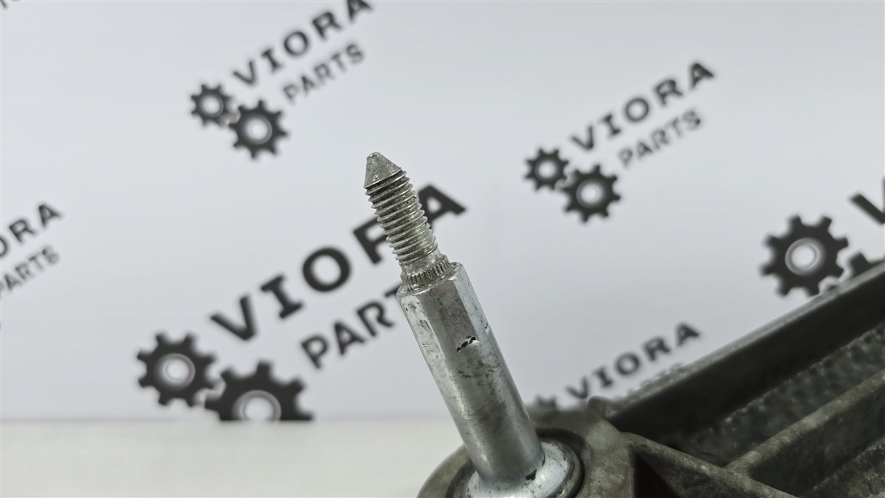 Кронштейн МКПП, 2000 рублей, Лосино-Петровский