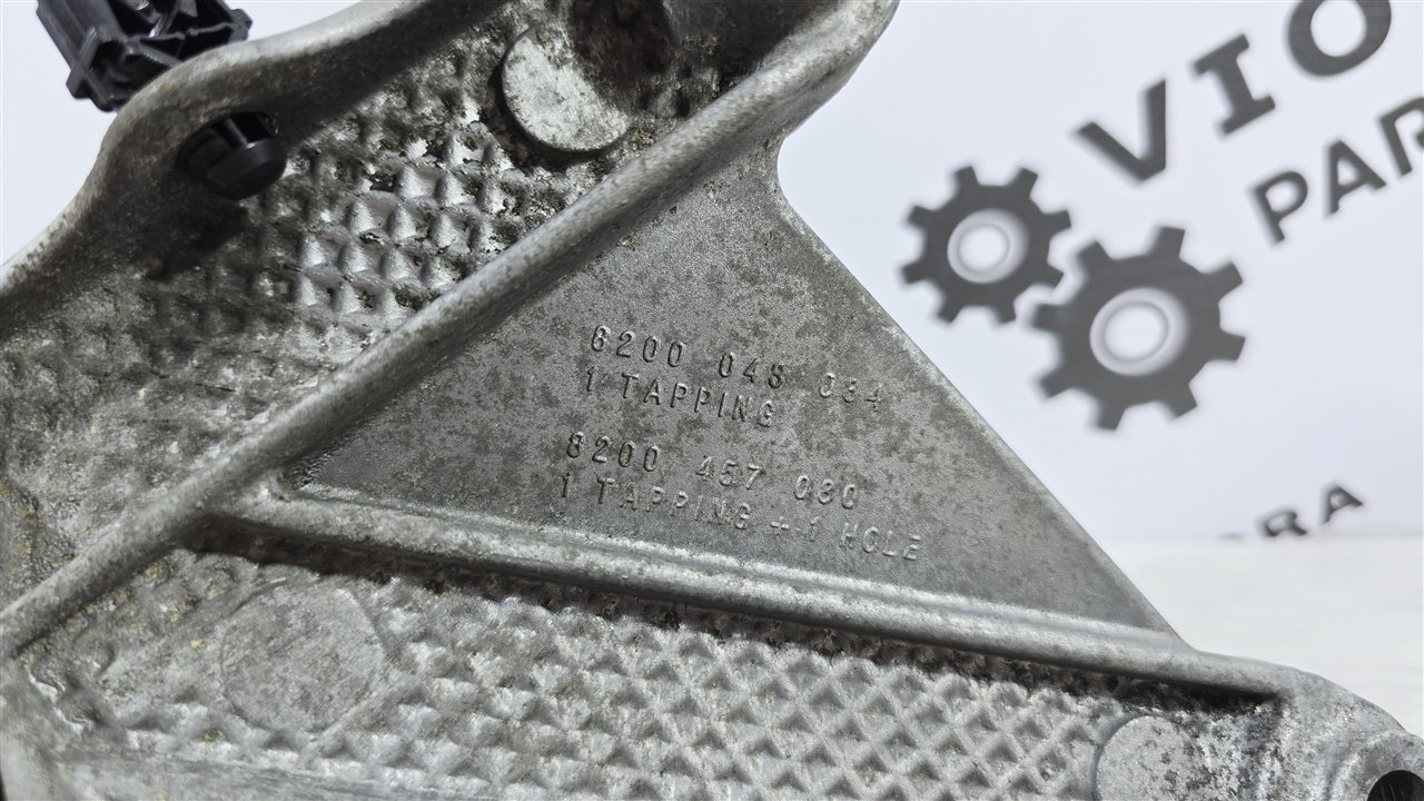 Кронштейн МКПП, 2000 рублей, Лосино-Петровский