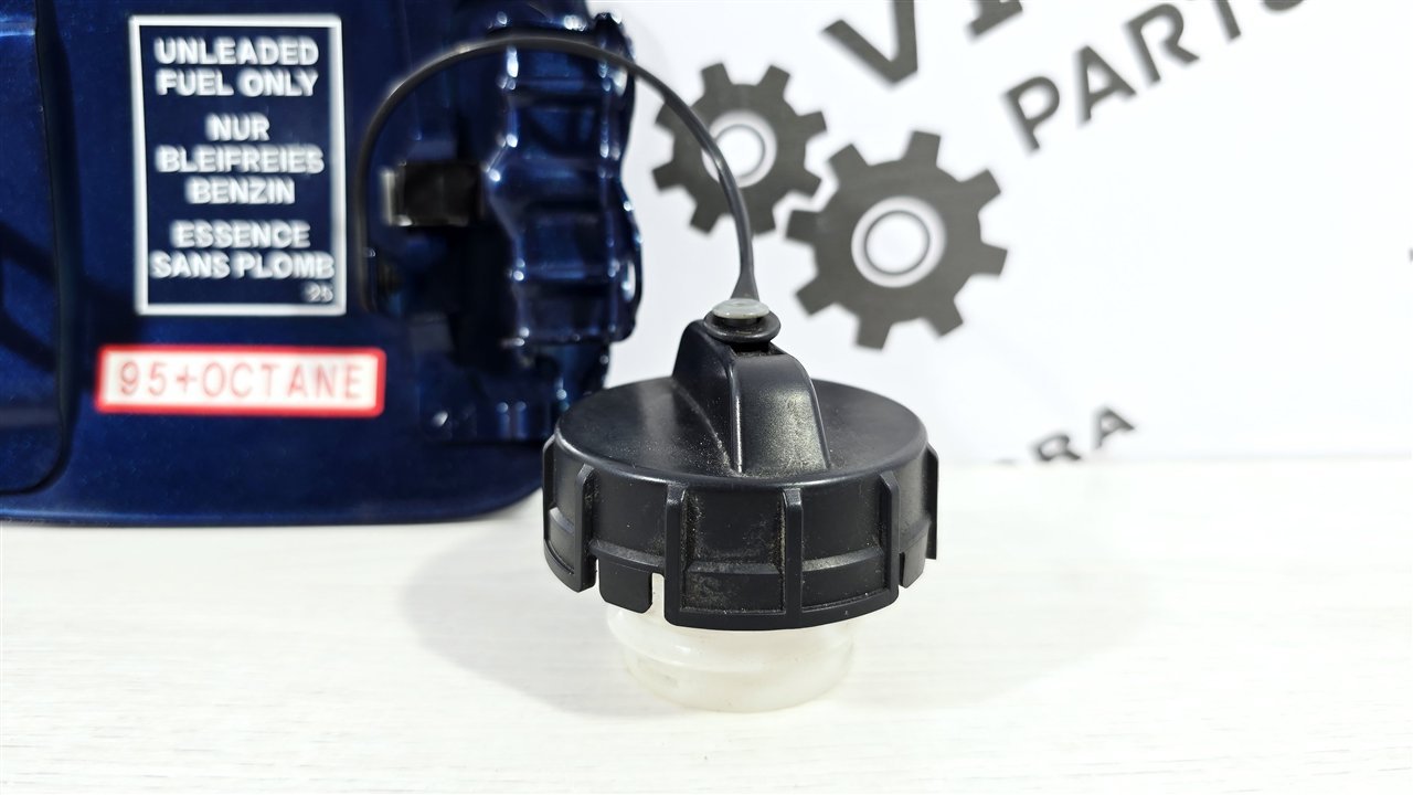 Лючок топливного бака, 1000 рублей, Лосино-Петровский