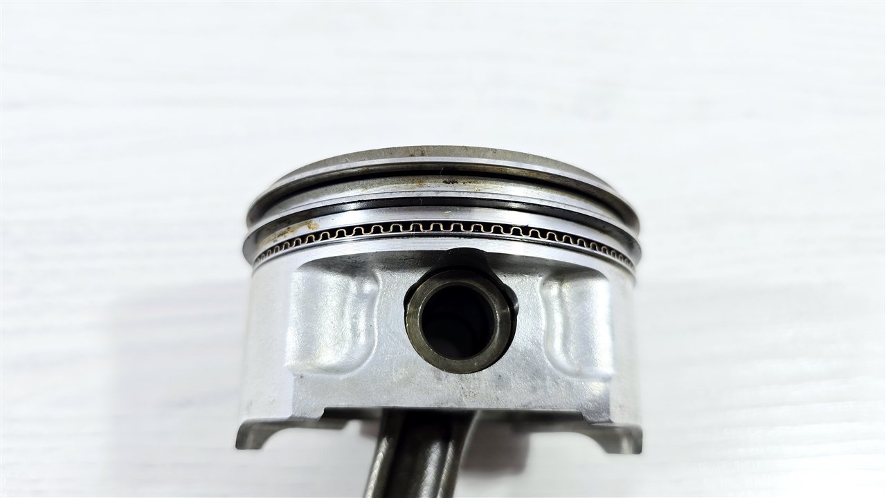 Поршни пробег 30к, 8000 рублей, Лосино-Петровский