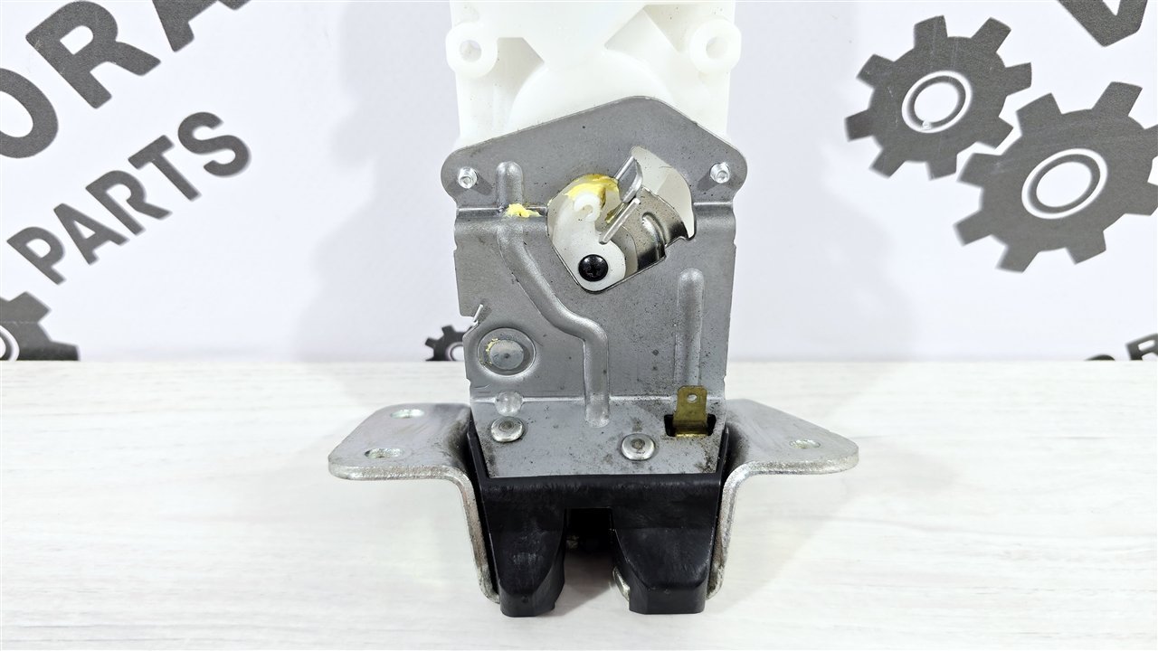 Замок крышки багажника, 2000 рублей, Лосино-Петровский