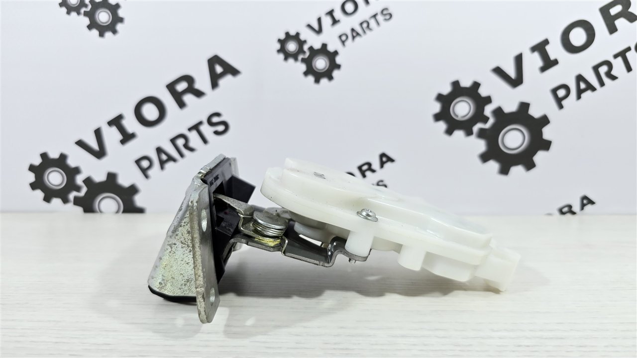 Замок крышки багажника, 2000 рублей, Лосино-Петровский