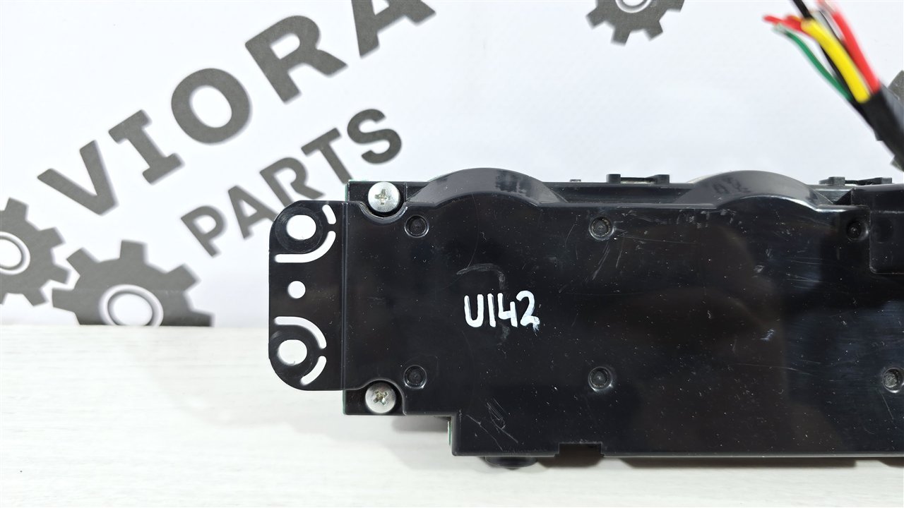 Блок управления климат-контролем, 2000 рублей, Лосино-Петровский