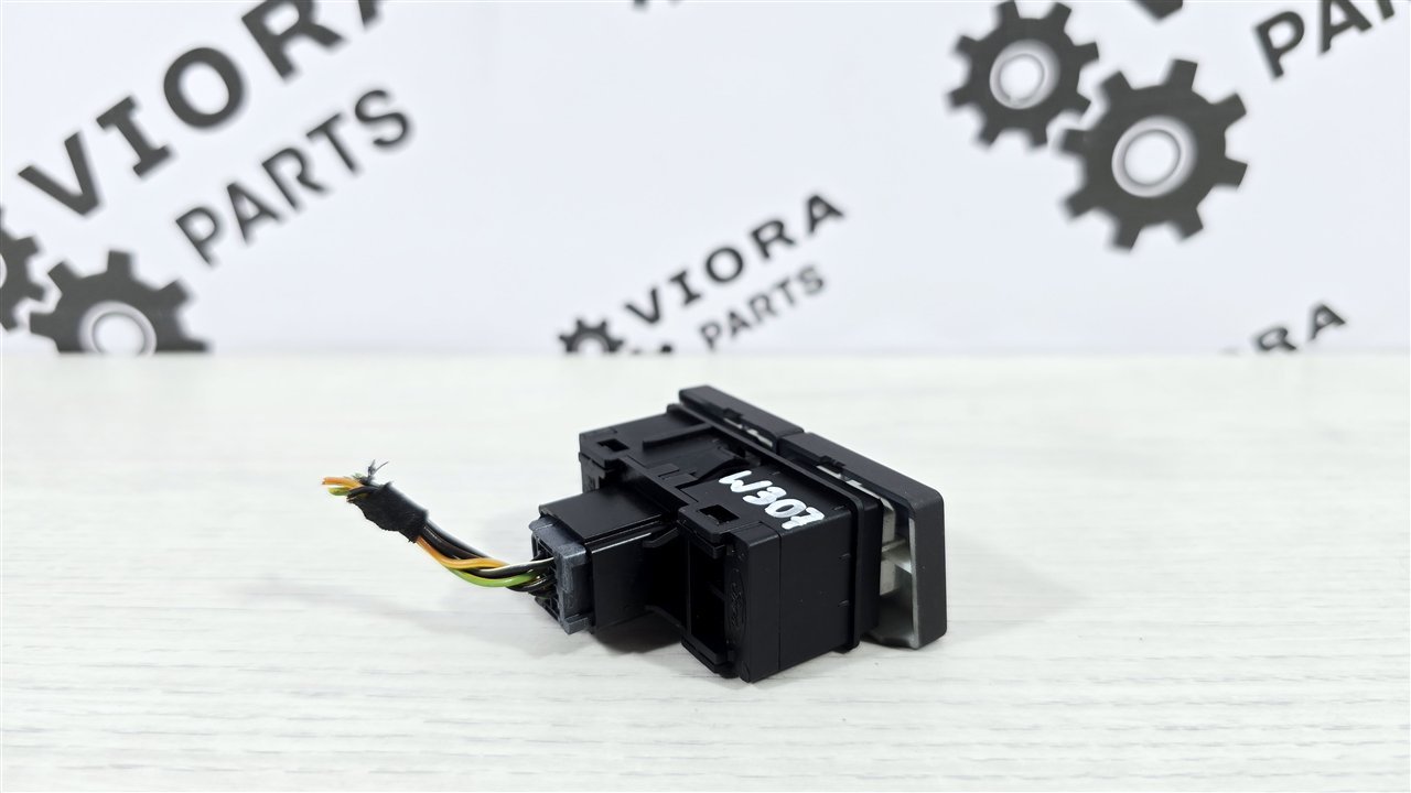 Кнопка обогрева лобового стекла, 1500 рублей, Лосино-Петровский