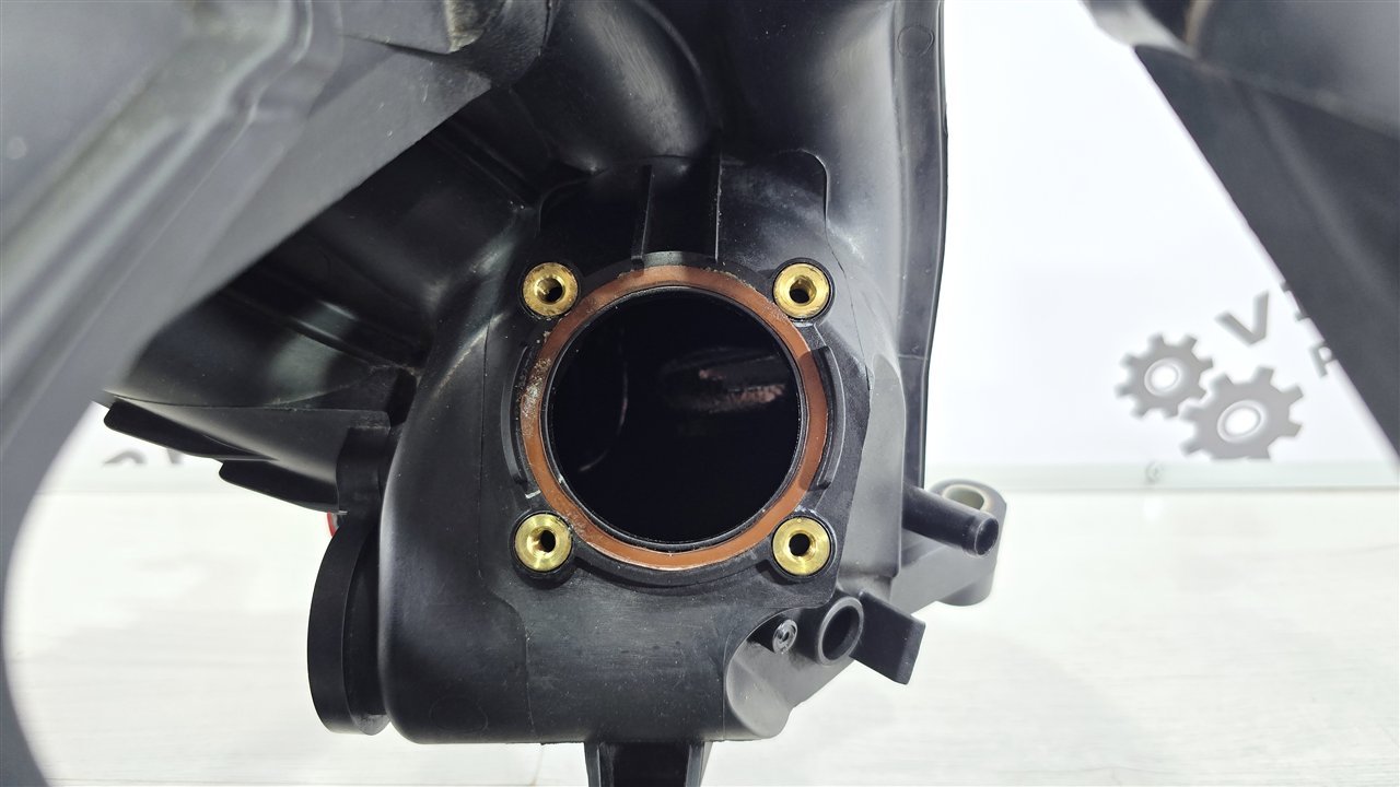 Коллектор впускной пробег 50к, 9800 рублей, Лосино-Петровский