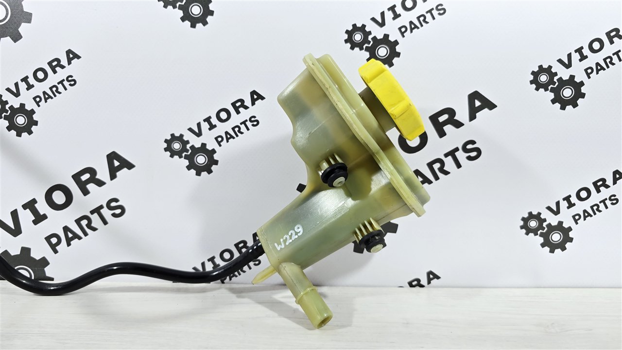 Бачок гидроусилителя руля, 5800 рублей, Лосино-Петровский