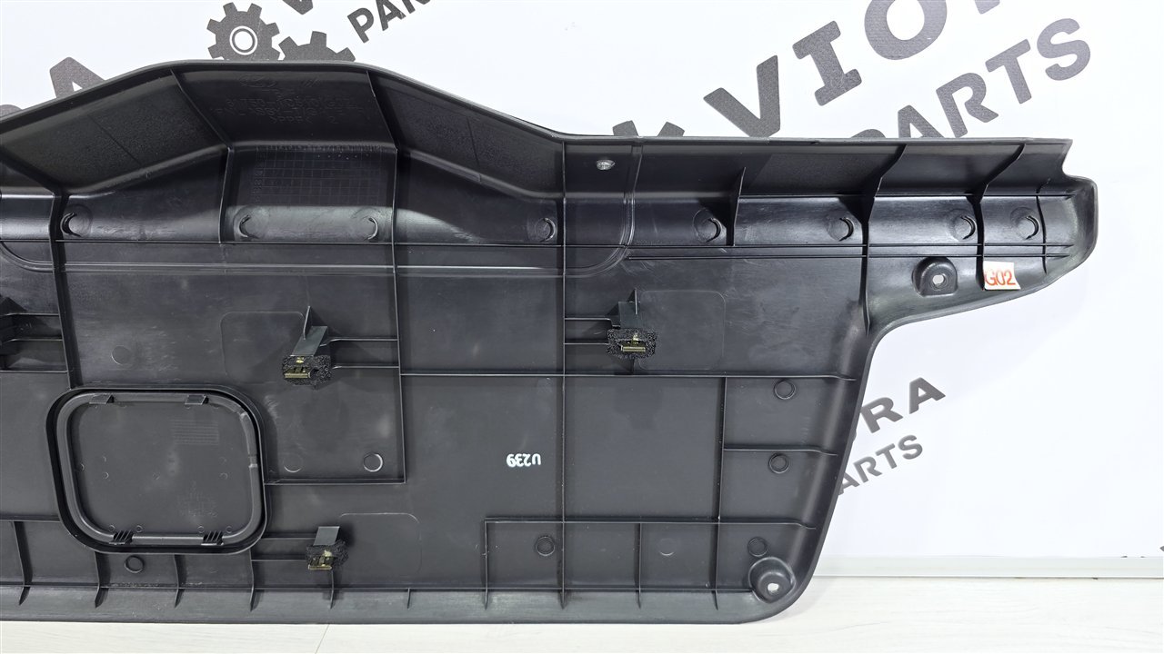 Обшивка крышки багажника, 4800 рублей, Лосино-Петровский