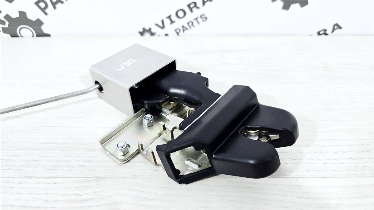 Замок крышки багажника, 1000 рублей, Лосино-Петровский