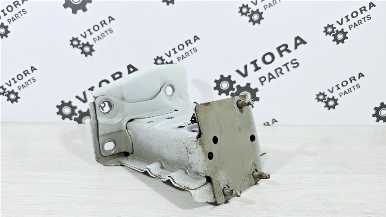 Кронштейн бампера, 4500 рублей, Лосино-Петровский