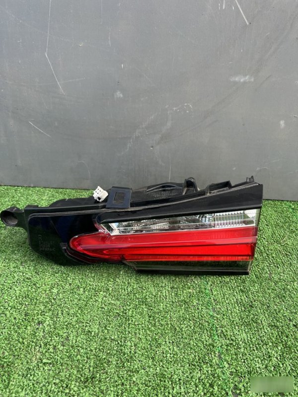 Вставка в крышку багажника, 15000 рублей, Красноярск