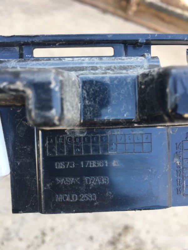 Кронштейн бампера центральный, 500 рублей, Красноярск