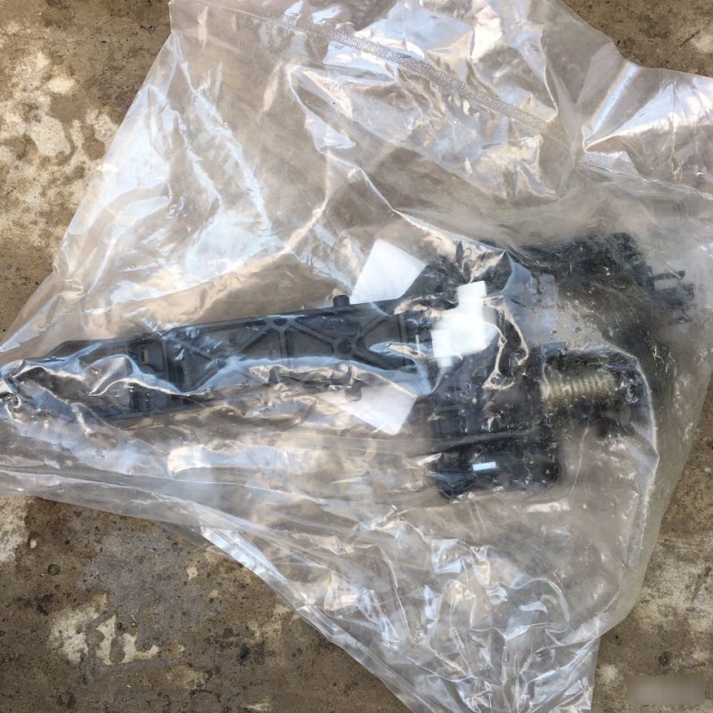 Кронштейн ручки, 1000 рублей, Красноярск