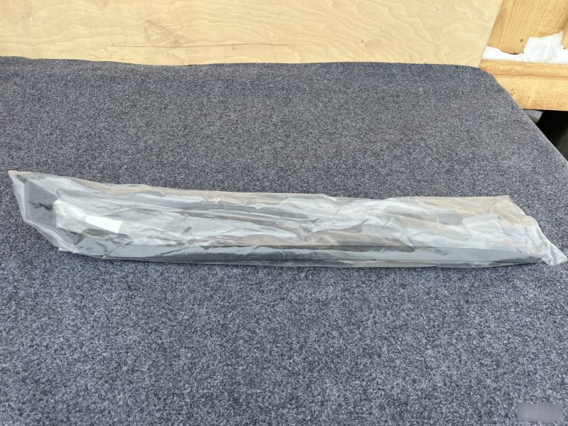 Молдинг лобового стекла, 3000 рублей, Кузнецово