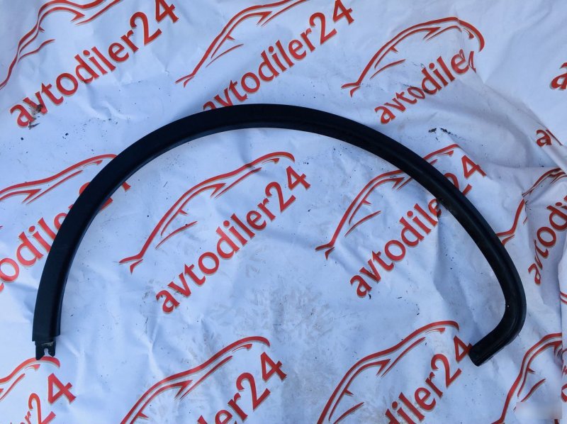 Накладка крыла, 1000 рублей, Красноярск