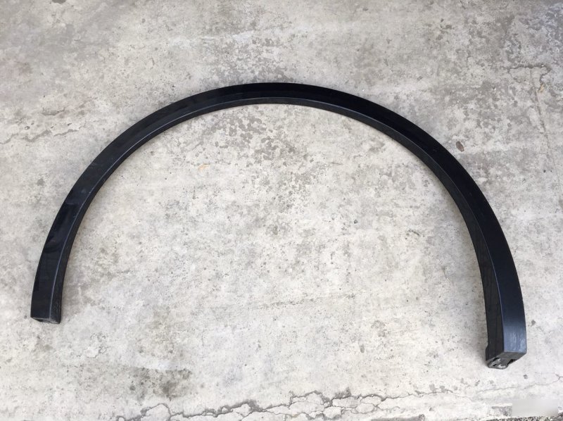 Накладка крыла, 1000 рублей, Красноярск