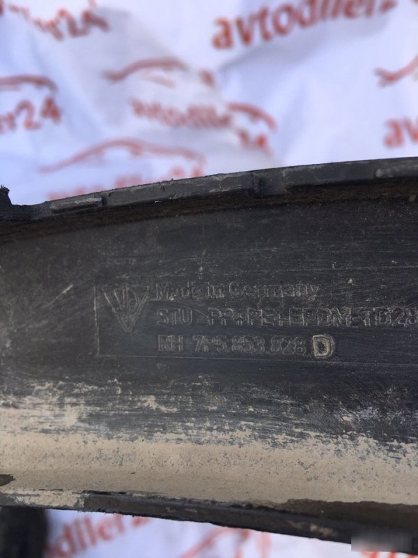 Накладка крыла, 1000 рублей, Красноярск