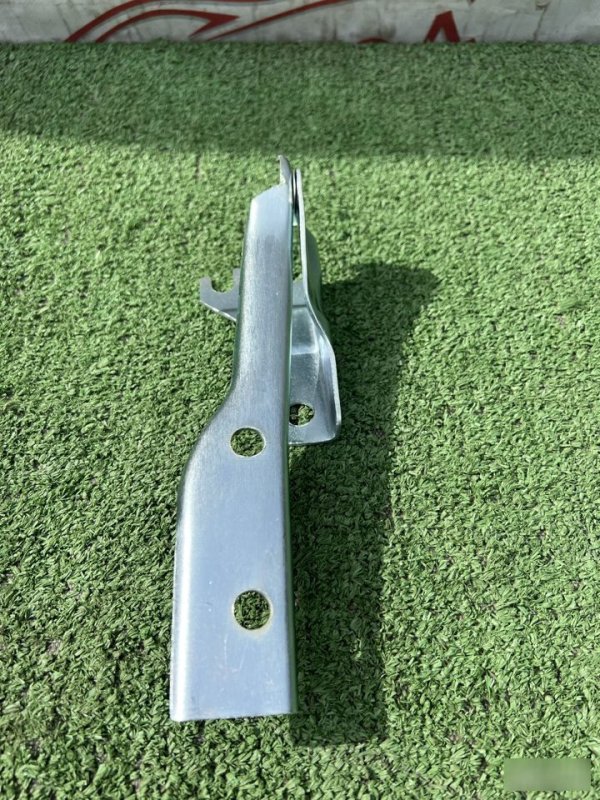 Петля капота, 1000 рублей, Красноярск