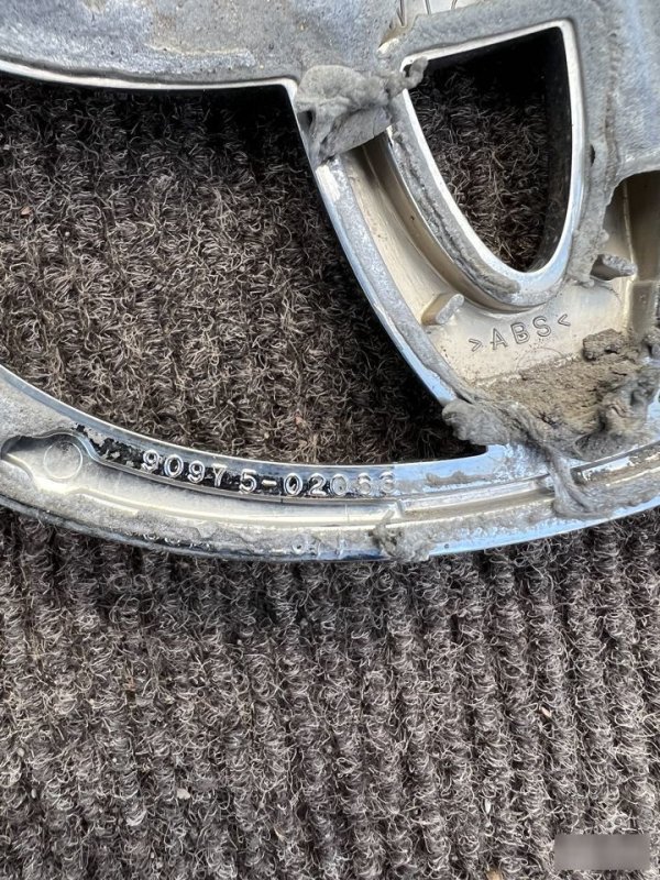 Эмблема крышки багажника, 1500 рублей, Кузнецово