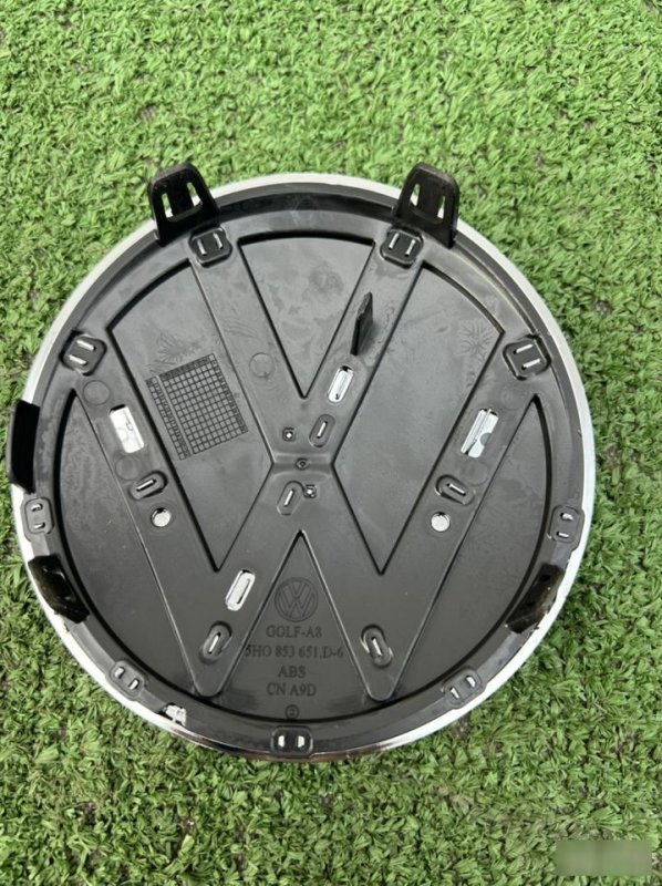 Эмблема решетки радиатора, 1500 рублей, Красноярск