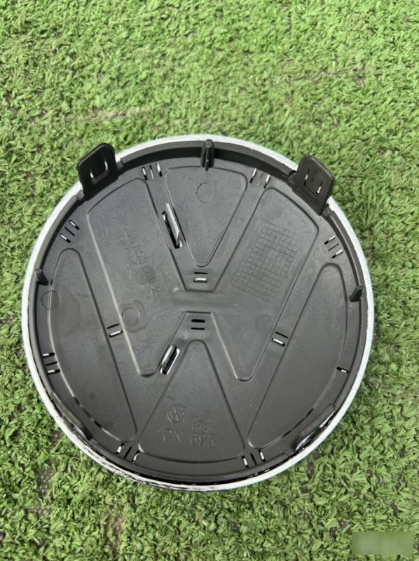 Эмблема решетки радиатора, 1300 рублей, Красноярск