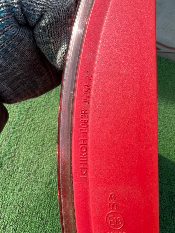 Фонарь в крышку багажника, 1000 рублей, Красноярск