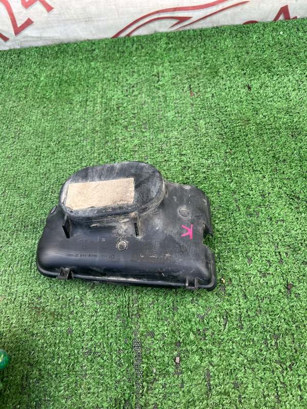 Накладка крыла, 1000 рублей, Красноярск