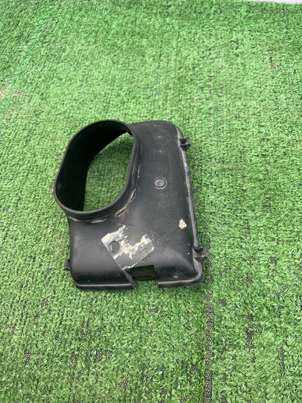 Накладка крыла, 1000 рублей, Красноярск