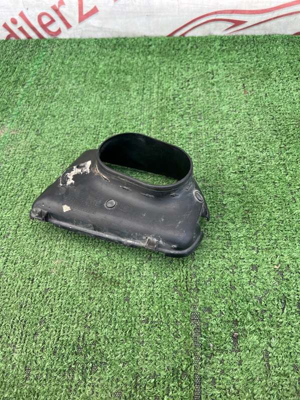 Накладка крыла, 1000 рублей, Красноярск