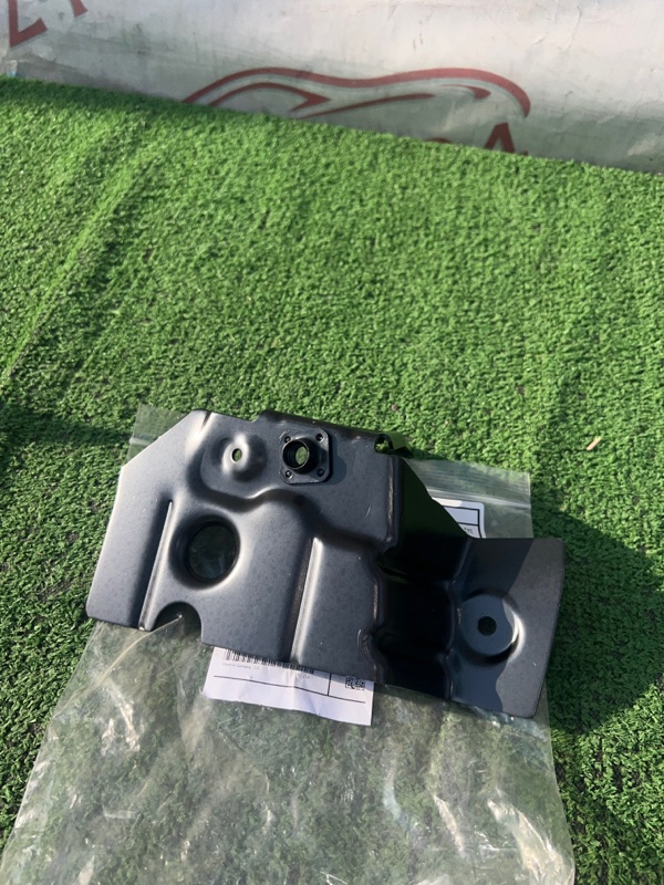 Кронштейн крыла, 2000 рублей, Красноярск