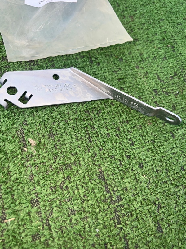 Кронштейн, 1000 рублей, Красноярск