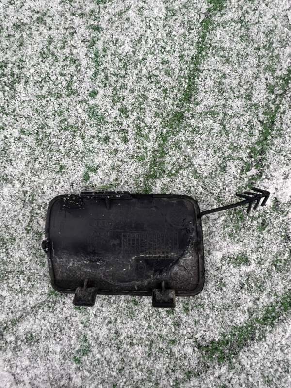 Заглушка буксировочного крюка, 1000 рублей, Красноярск