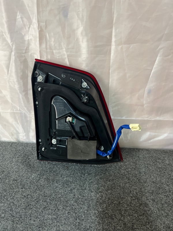 Фонарь в крышку багажника, 6000 рублей, Красноярск