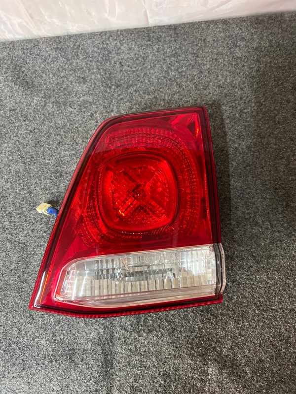 Фонарь в крышку багажника, 6000 рублей, Красноярск