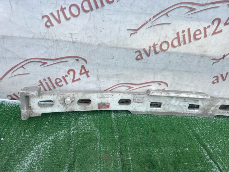 Абсорбер бампера, 500 рублей, Красноярск