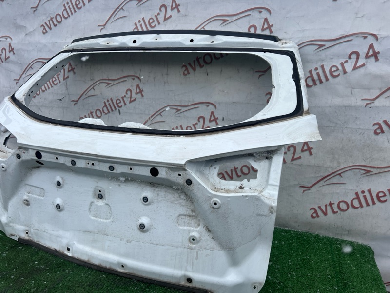 Дверь багажника, 10000 рублей, Красноярск