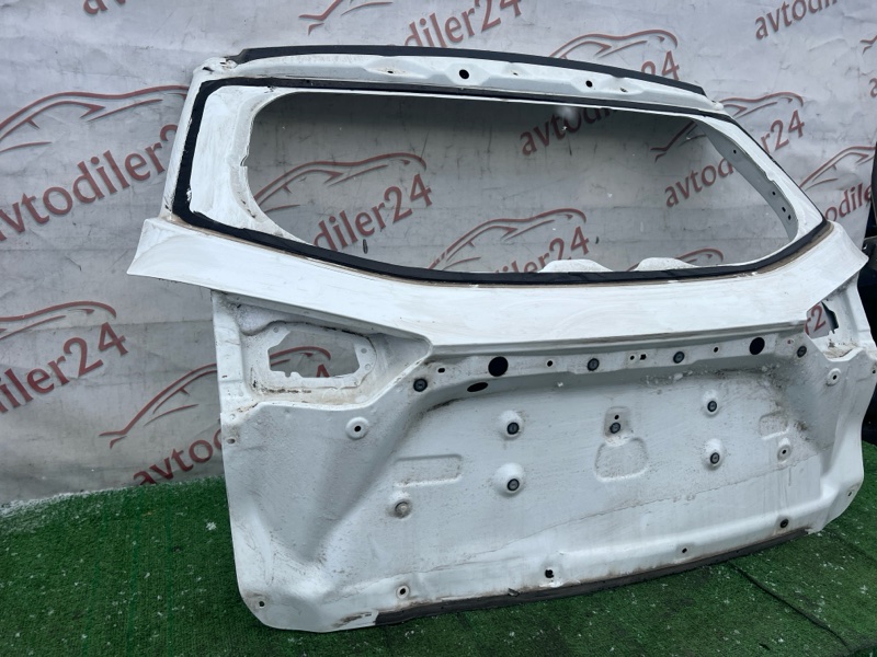 Дверь багажника, 10000 рублей, Красноярск