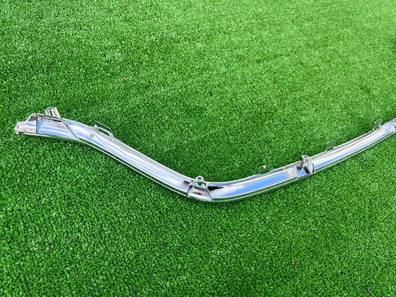 Молдинг решетки радиатора, 2200 рублей, Красноярск