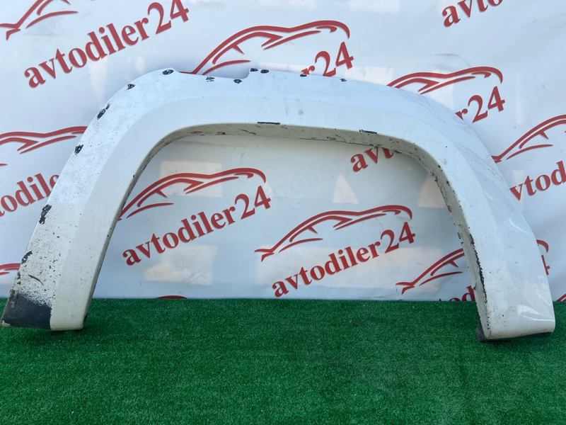 Накладка крыла, 2000 рублей, Красноярск