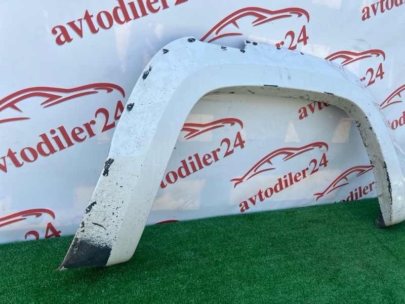 Накладка крыла, 2000 рублей, Красноярск