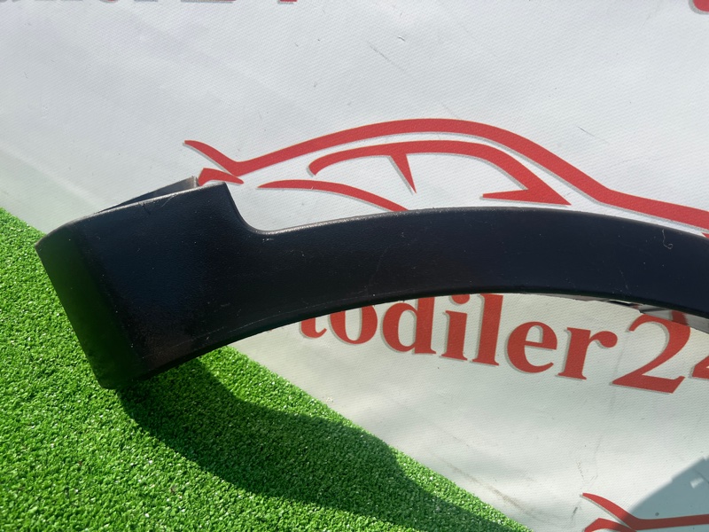 Накладка крыла, 1000 рублей, Красноярск