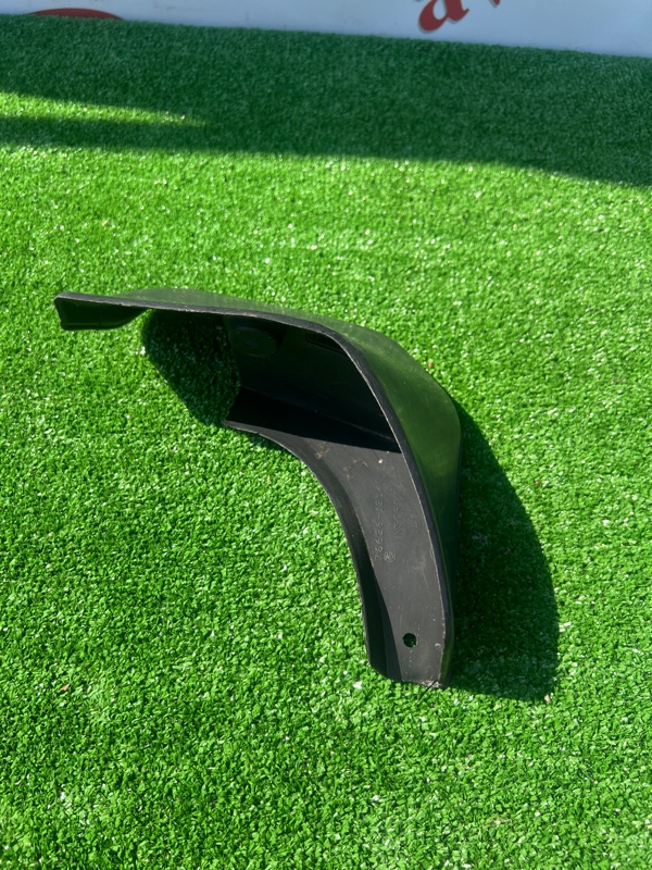 Брызговик, 300 рублей, Красноярск