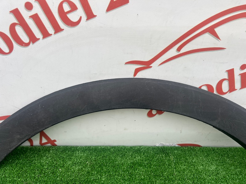 Накладка крыла, 1000 рублей, Красноярск