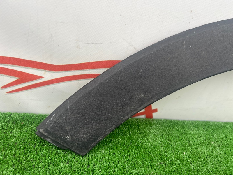 Накладка крыла, 1000 рублей, Красноярск