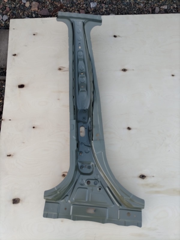 Стойка кузова, 12000 рублей, Кузнецово