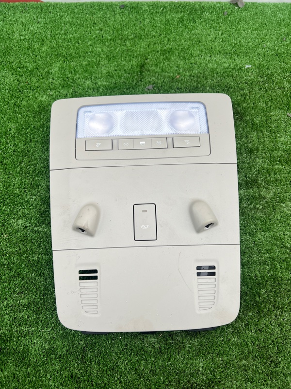 Плафон подсветки салона, 2000 рублей, Красноярск