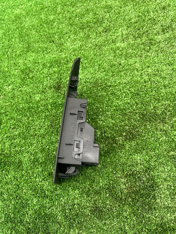 Кнопка стеклоподъемника, 500 рублей, Красноярск