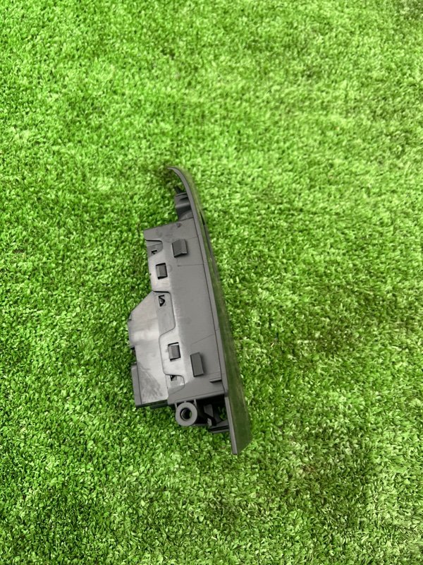 Кнопка стеклоподъемника, 500 рублей, Красноярск